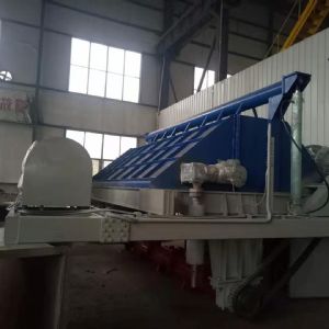 齒耙式翻推機