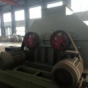 臥式粉碎機(jī)完工，準(zhǔn)備發(fā)貨